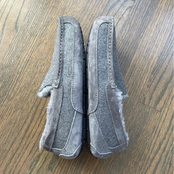 UGG Men\'s Ascot Wool Grey Moccasins Slipper Shoes 3233 main image 4
